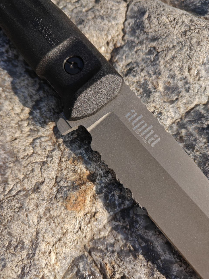Нож тактический Alpha D2 Serrated SW Kizlyar Supreme