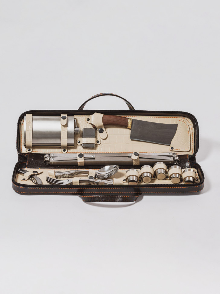 Шашлычный набор Пикник (мангалом шампуры нож посуда)