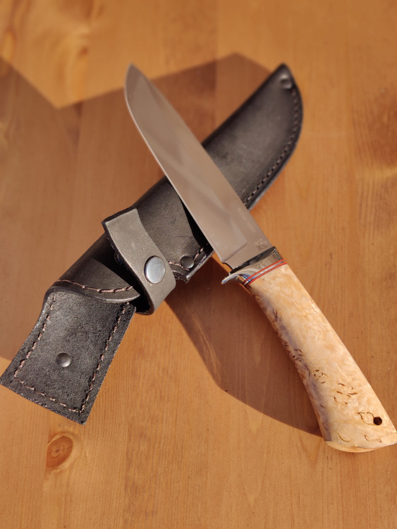 Нож "Рыбак", карельская береза, N690, мастерская Самойлова