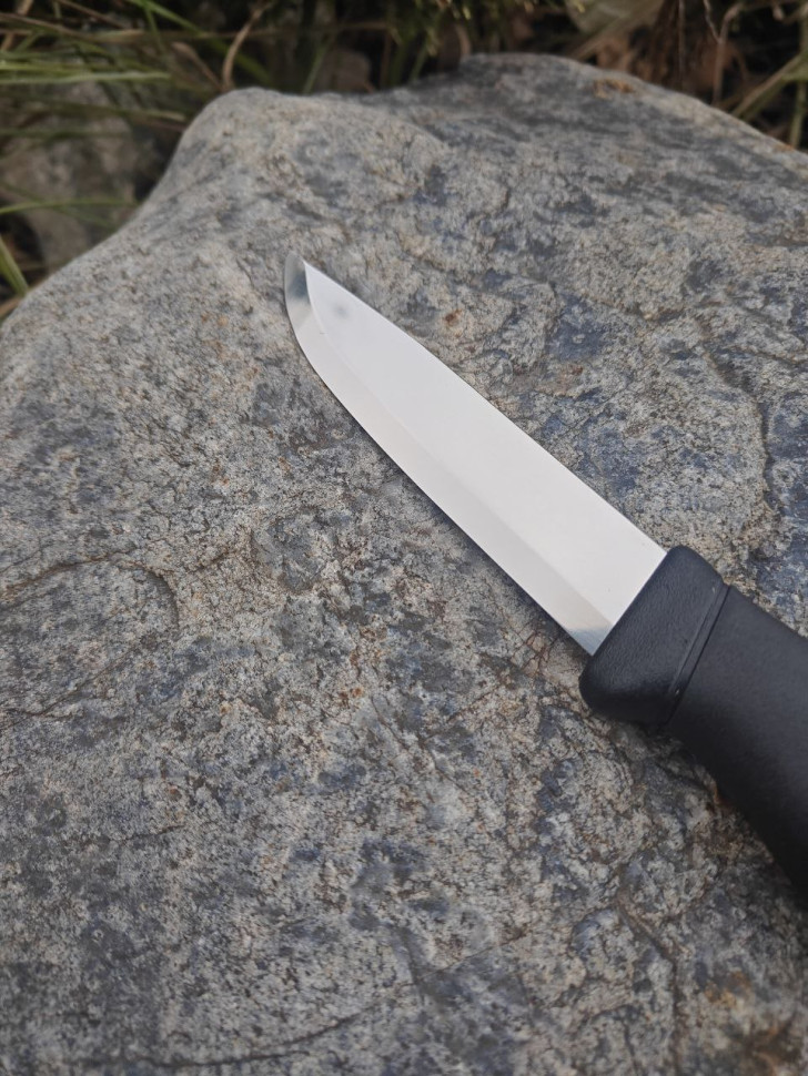 Нож Morakniv Companion Black, нержавеющая сталь, цвет черный, 12141