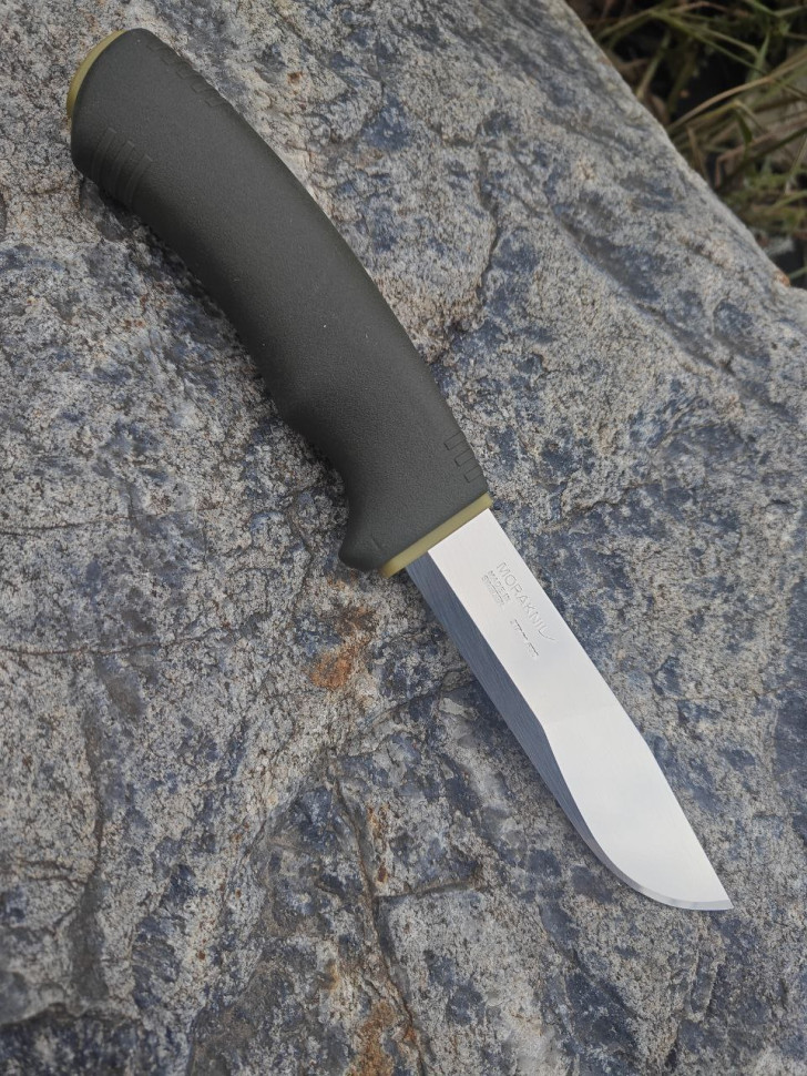 Нож Morakniv Bushcraft Forest, нержавеющая сталь 12493